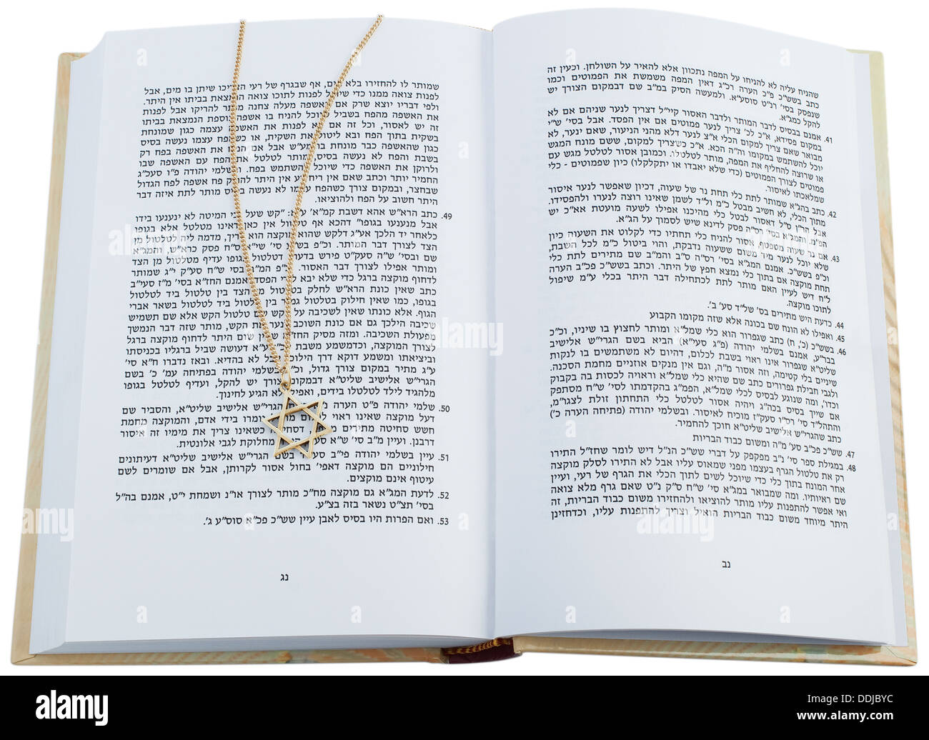 Jüdischen Torah mit Davidstern Halskette auf weißem Hintergrund, Nahaufnahme Stockfoto