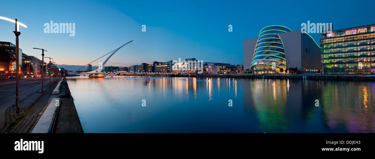 Sonnenuntergang und Reflexionen über den Liffey, Dublin Irland Stockfoto