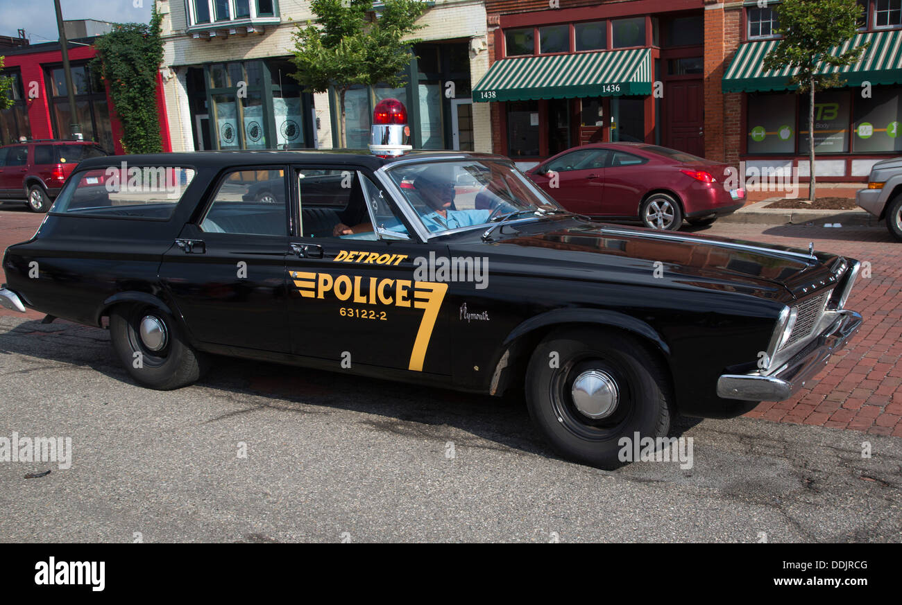 Detroit, Michigan - ein 1963 Detroit Polizei-Auto in der Labor Day Parade. Stockfoto