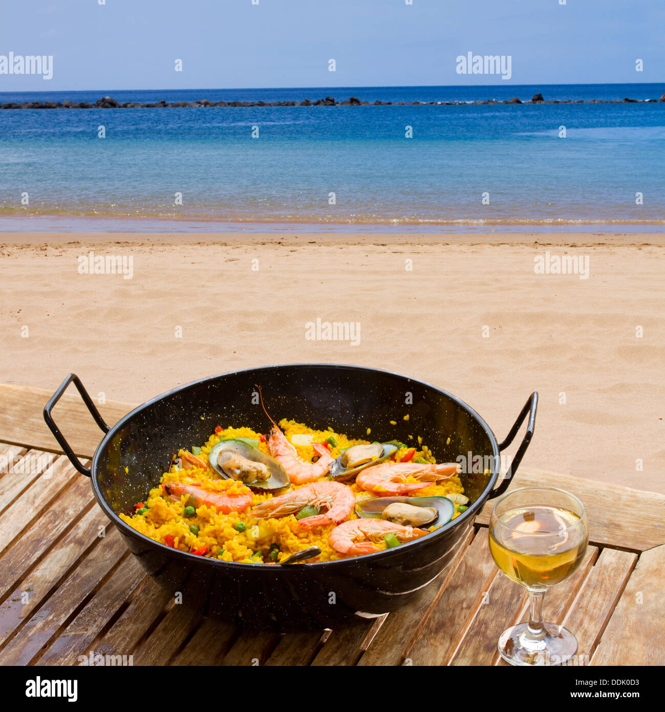 Meeresfrüchte-Paella in Seaside café Stockfoto