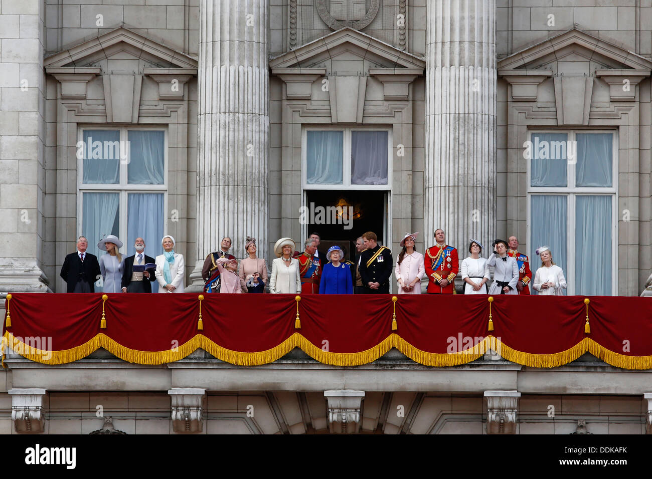 Britische Königsfamilie Trooping die Farbe 2013 Stockfoto