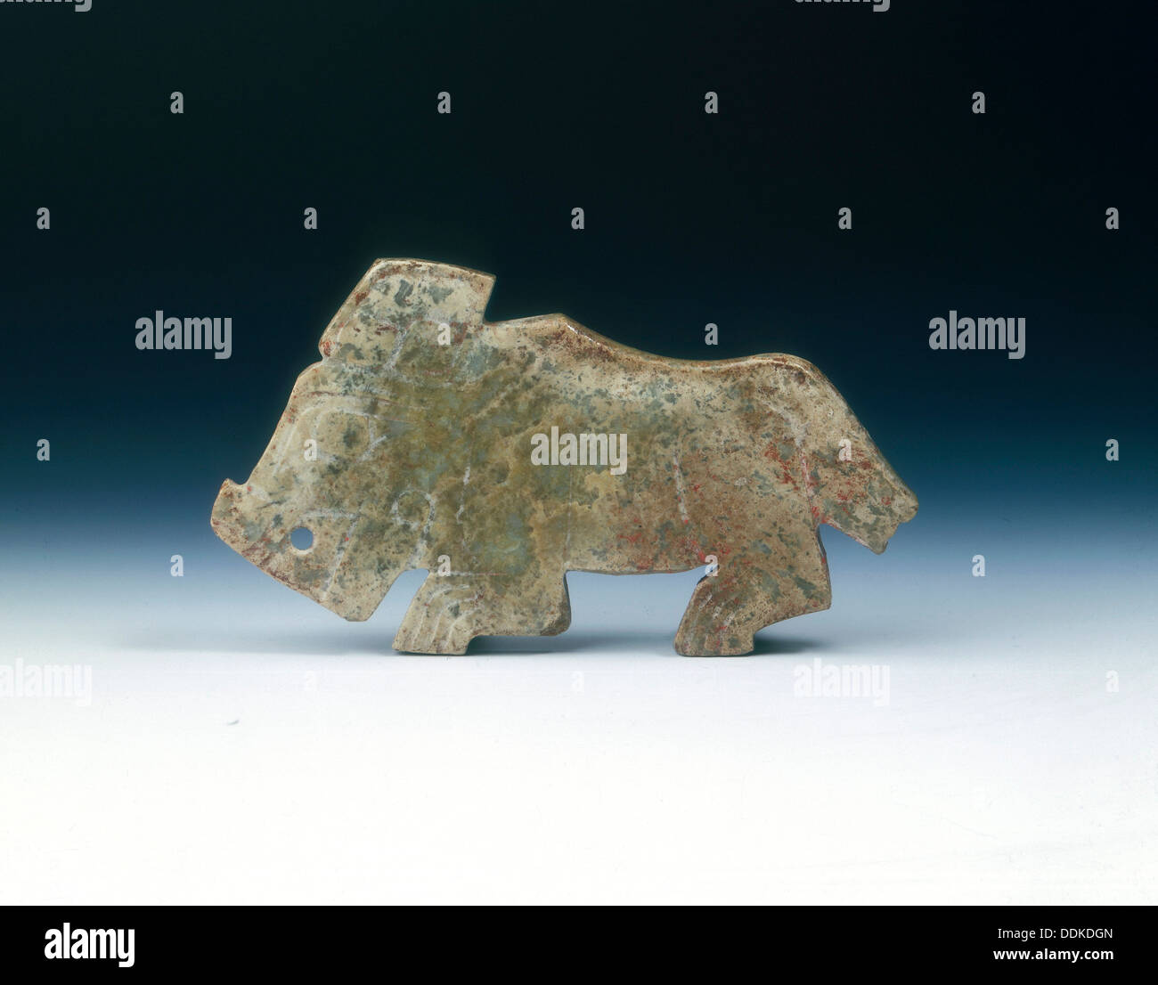 Jade tiger Plakette, Shang Dynastie, Anyang Phase, China, c 1400-1100 v. Chr.. Artist: Unbekannt Stockfoto Jade tiger Plakette, Shang Dynastie, Anyang Phase, China, c 1400-1100 v. Chr.. Artist: Unbekannt Stockfoto