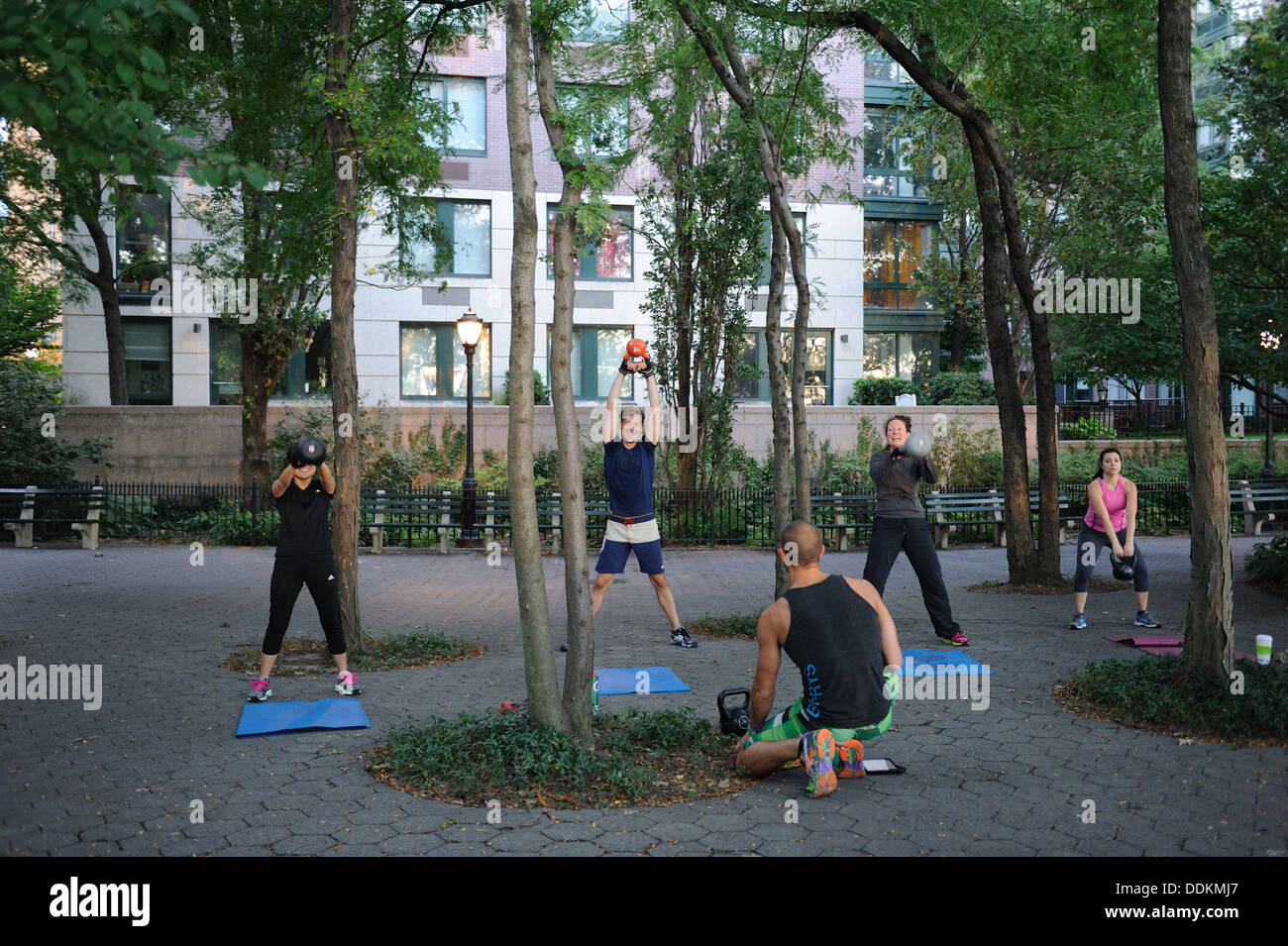 Eine Bewegung im freien-Klasse in Battery Park City, einem Viertel in Manhattan, New York Unterstadt. Stockfoto