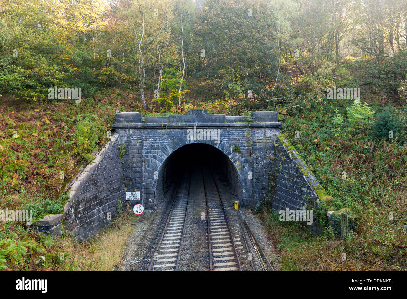Eisenbahntunnel. Totley Tunnel in Grindleford in der Landschaft von Derbyshire, England