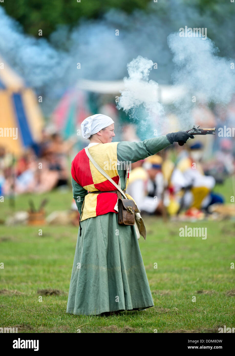 Der "Berkeley Scharmützel" mittelalterliche Re-Enactments in Berkeley Castle in der Nähe von Gloucester wo der 500. Jahrestag der Schlacht von Fl Stockfoto