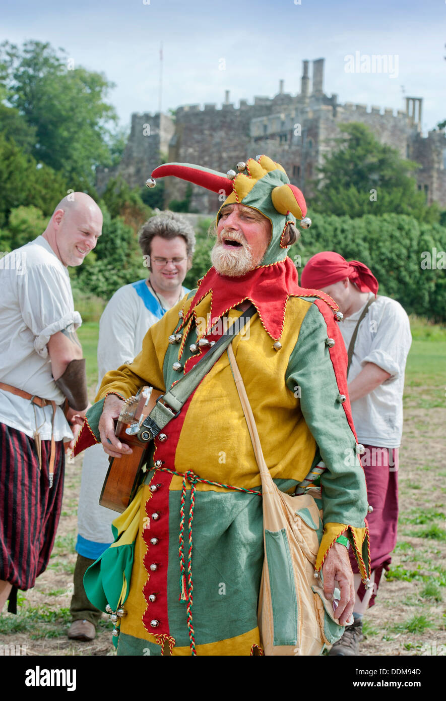 Der "Berkeley Scharmützel" mittelalterliche Re-Enactments in Berkeley Castle in der Nähe von Gloucester wo der 500. Jahrestag der Schlacht von Fl Stockfoto