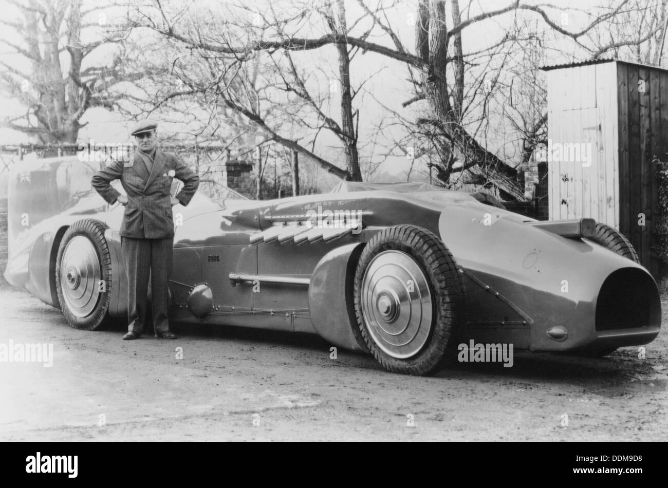 Malcolm Campbell mit dem 1933 Bluebird, 1933. Artist: Unbekannt Stockfoto