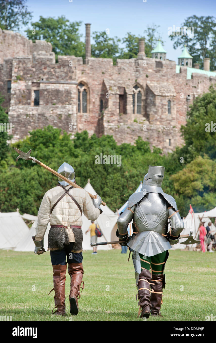 Der "Berkeley Scharmützel" mittelalterlichen Reinactments in Berkeley Castle in der Nähe von Gloucester wo der 500. Jahrestag der Schlacht von Fl Stockfoto