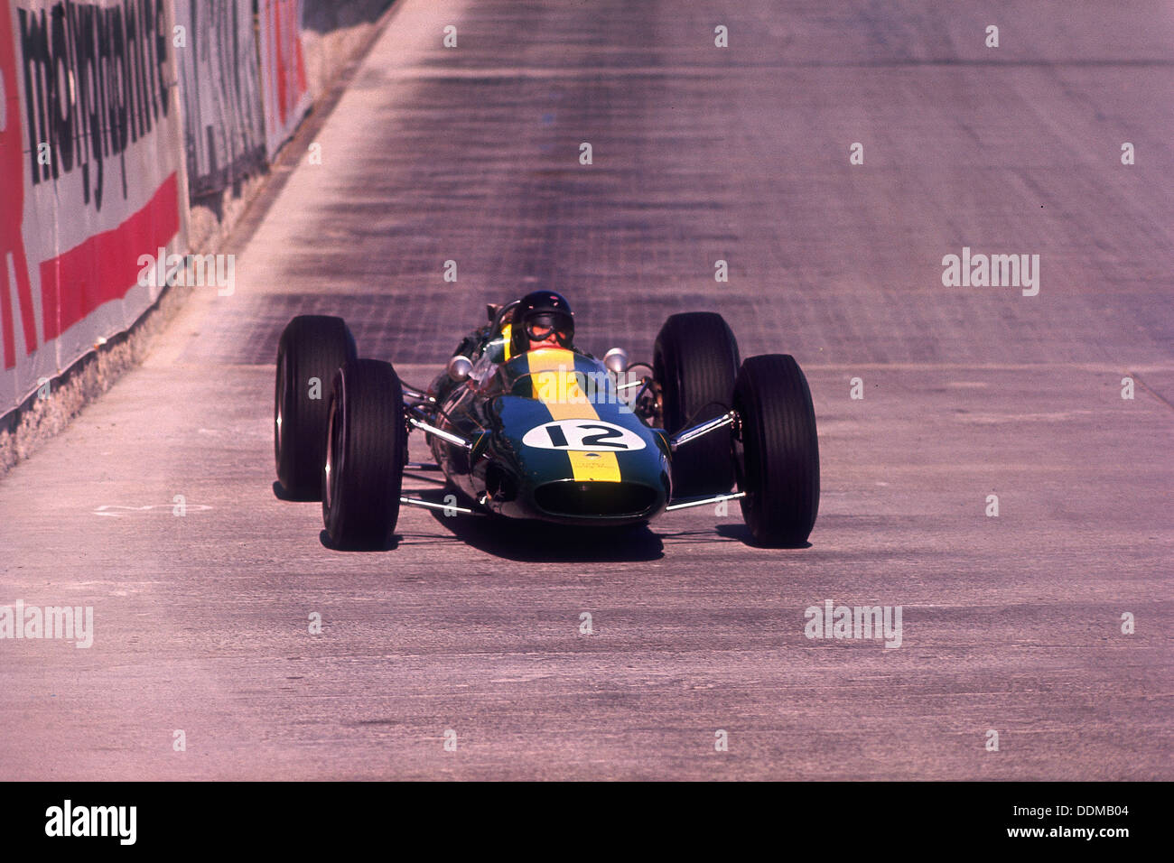 Jim Clark im Lotus, Monaco Grand Prix, 1964. Artist: Unbekannt Stockfoto