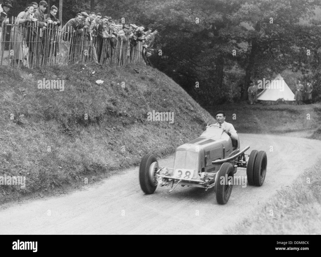 Raymond Mays in einer Ära, Auto, c 1934 - c 1939. Artist: Unbekannt Stockfoto