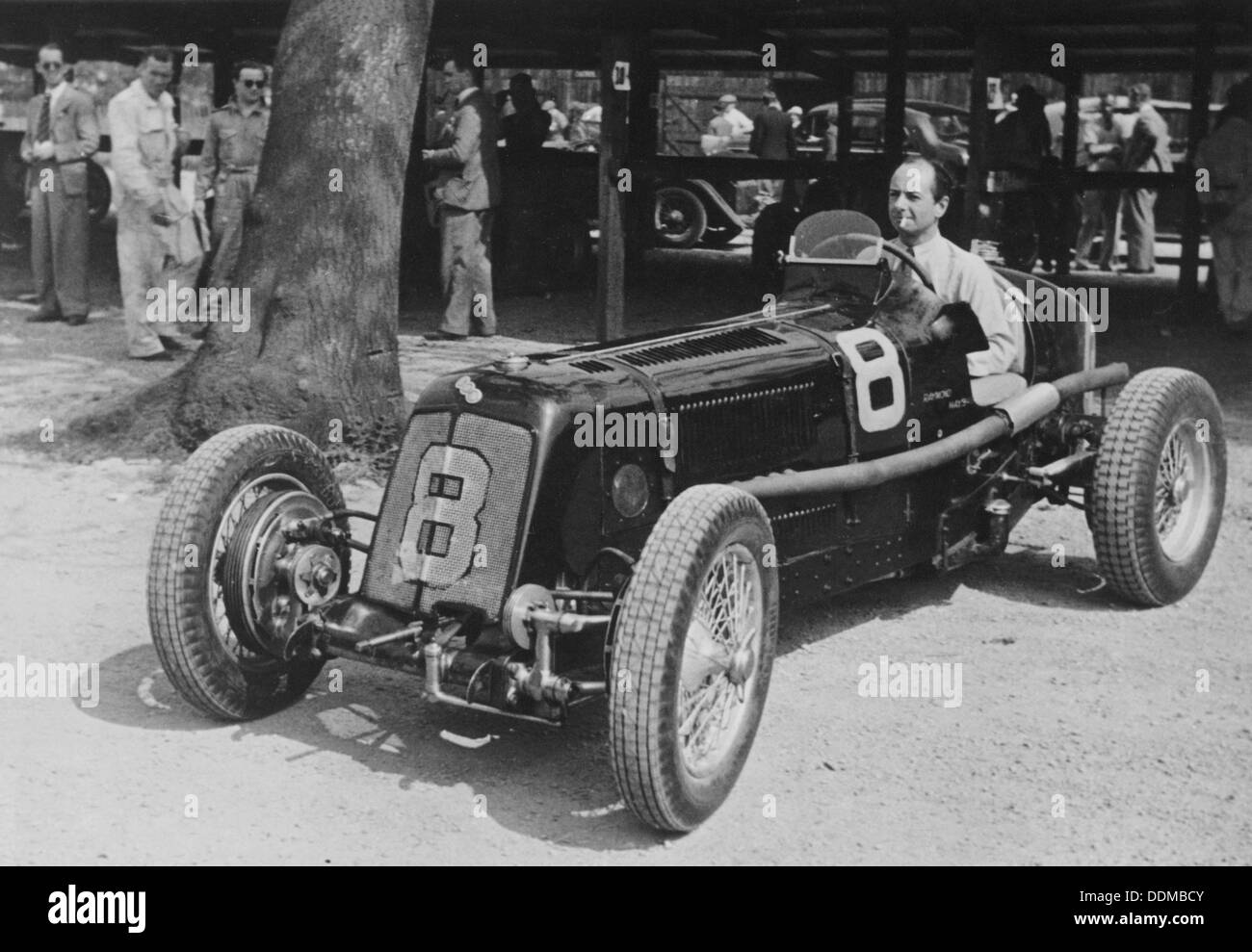 Raymond Mays in seiner 1,5-Liter ÄRA, Donington, 1937. Artist: Unbekannt Stockfoto