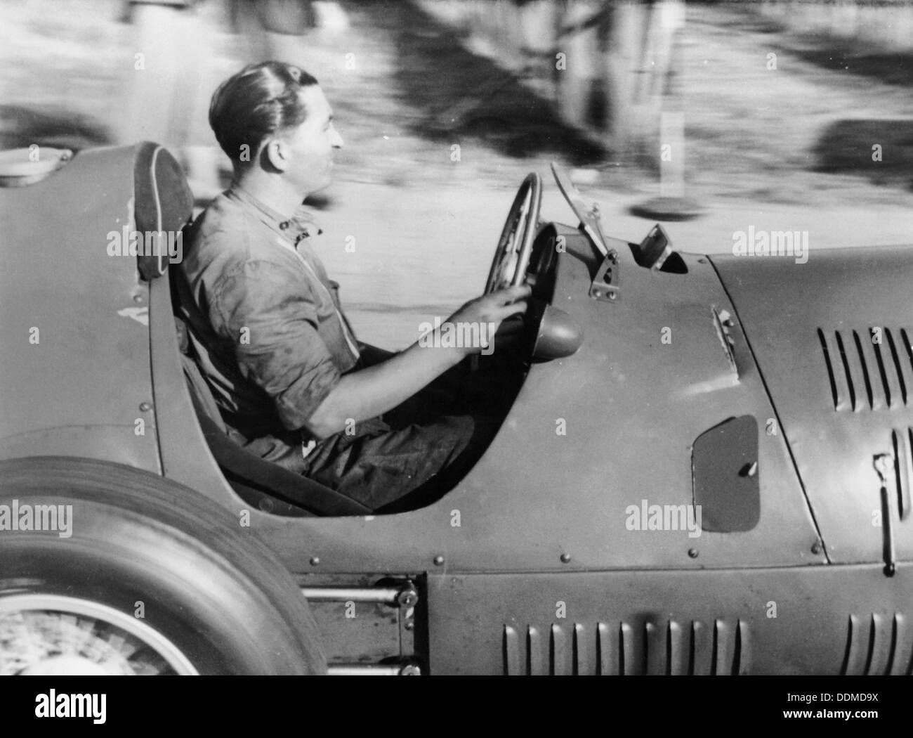 Alberto Ascari am Steuer eines Rennwagens. Artist: Unbekannt Stockfoto