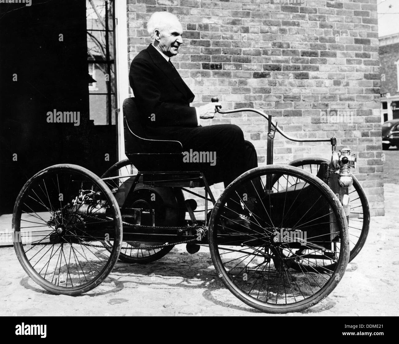 Henry Ford auf einem 1896 Ford, (c 1940 s?). Artist: Unbekannt Stockfoto