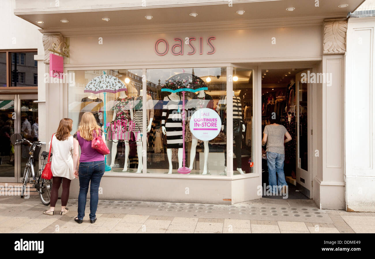 Oase Shop Shop, Fashion Store, The Market Square, Cambridge UK Stockfoto