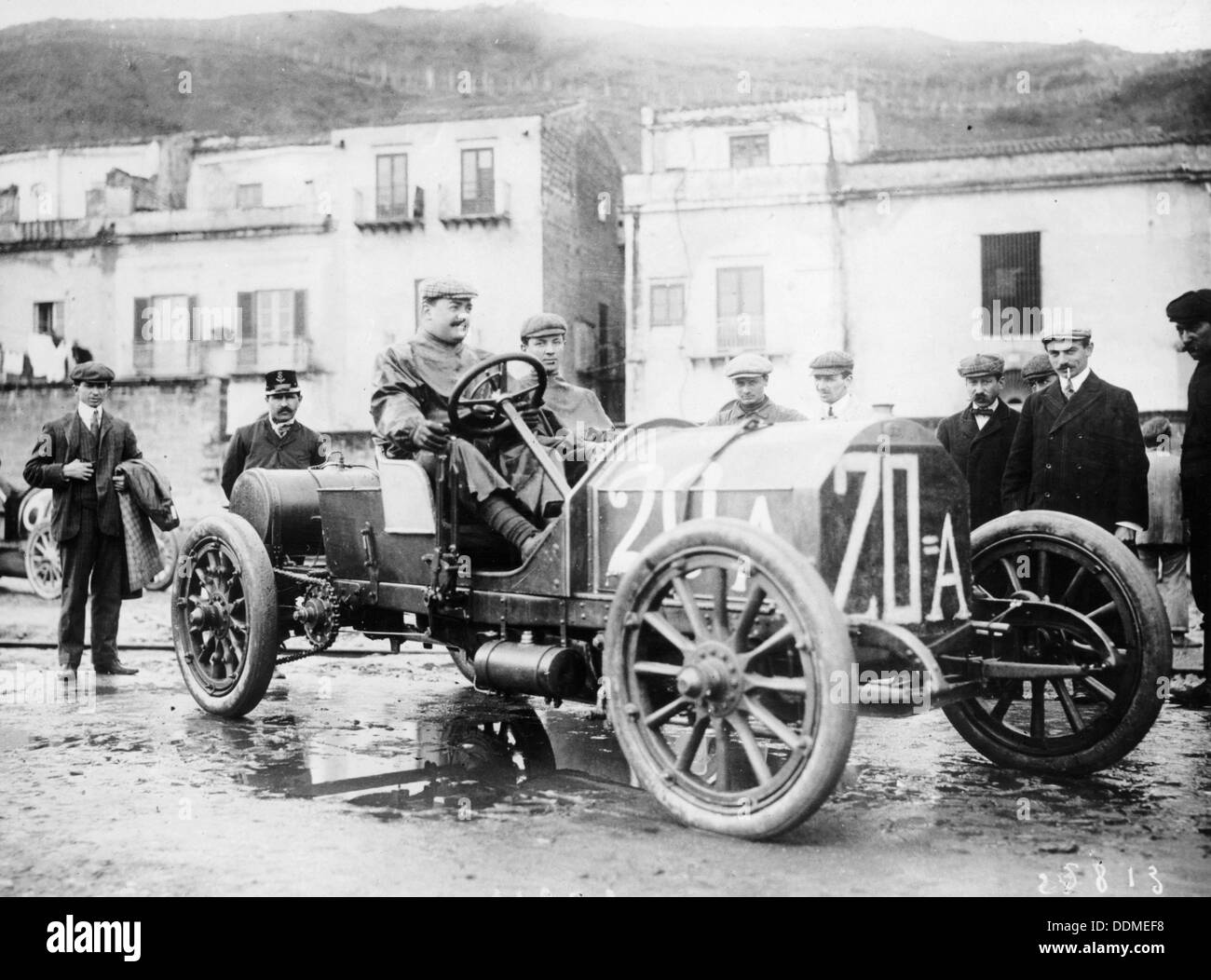 Vincenzo Lancia die Teilnahme an der Targa Florio, Sizilien, April 1907. Artist: Unbekannt Stockfoto