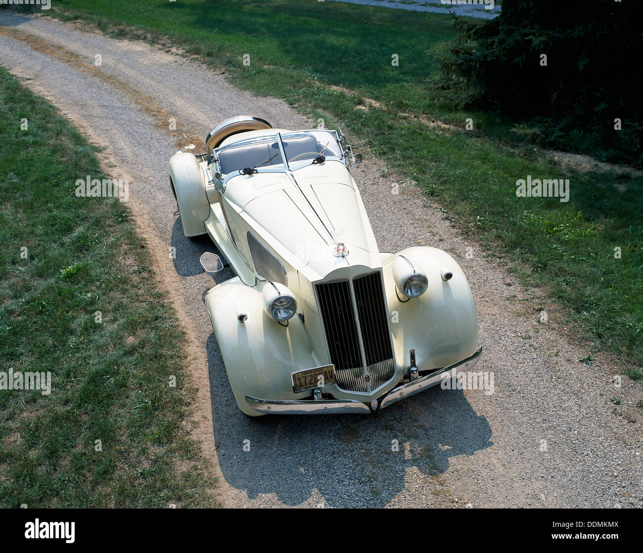 1936 Packard V 12. Artist: Unbekannt Stockfoto