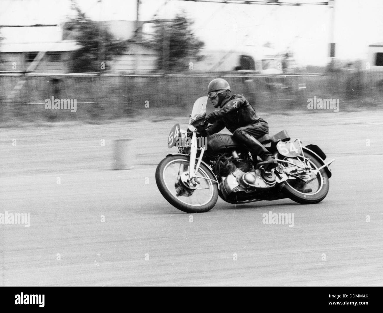 CE-Mühlen, eine 998-cm³-Vincent, Silverstone, Northamptonshire, 1959. Artist: Unbekannt Stockfoto