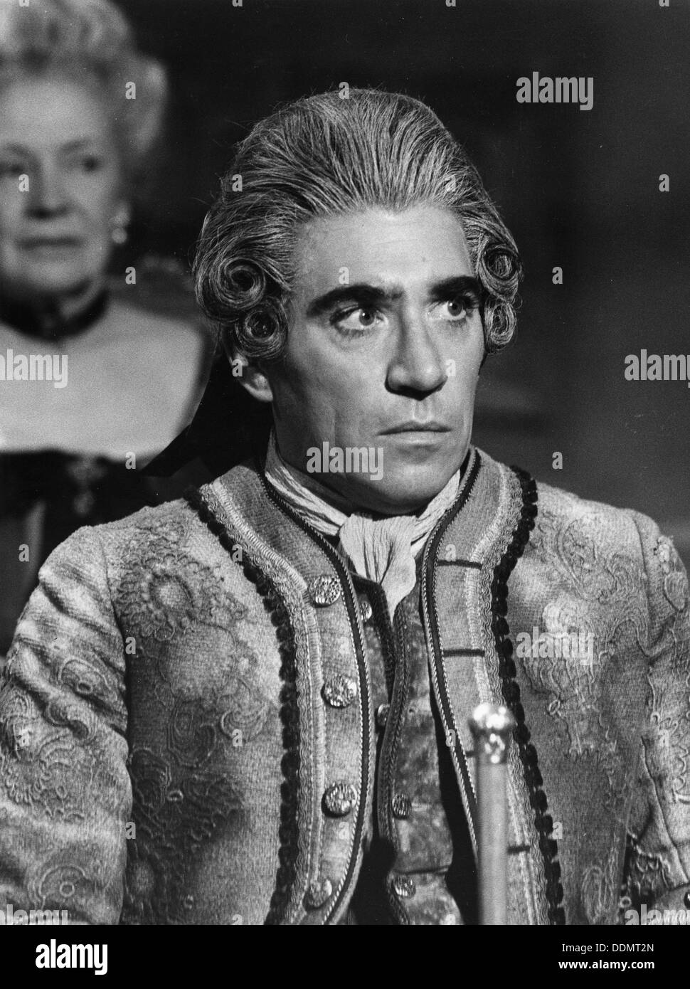 Frank Finlay (1926), britischer Schauspieler wie Cassanova in 'Fenster, Fenster'. Artist: Unbekannt Stockfoto