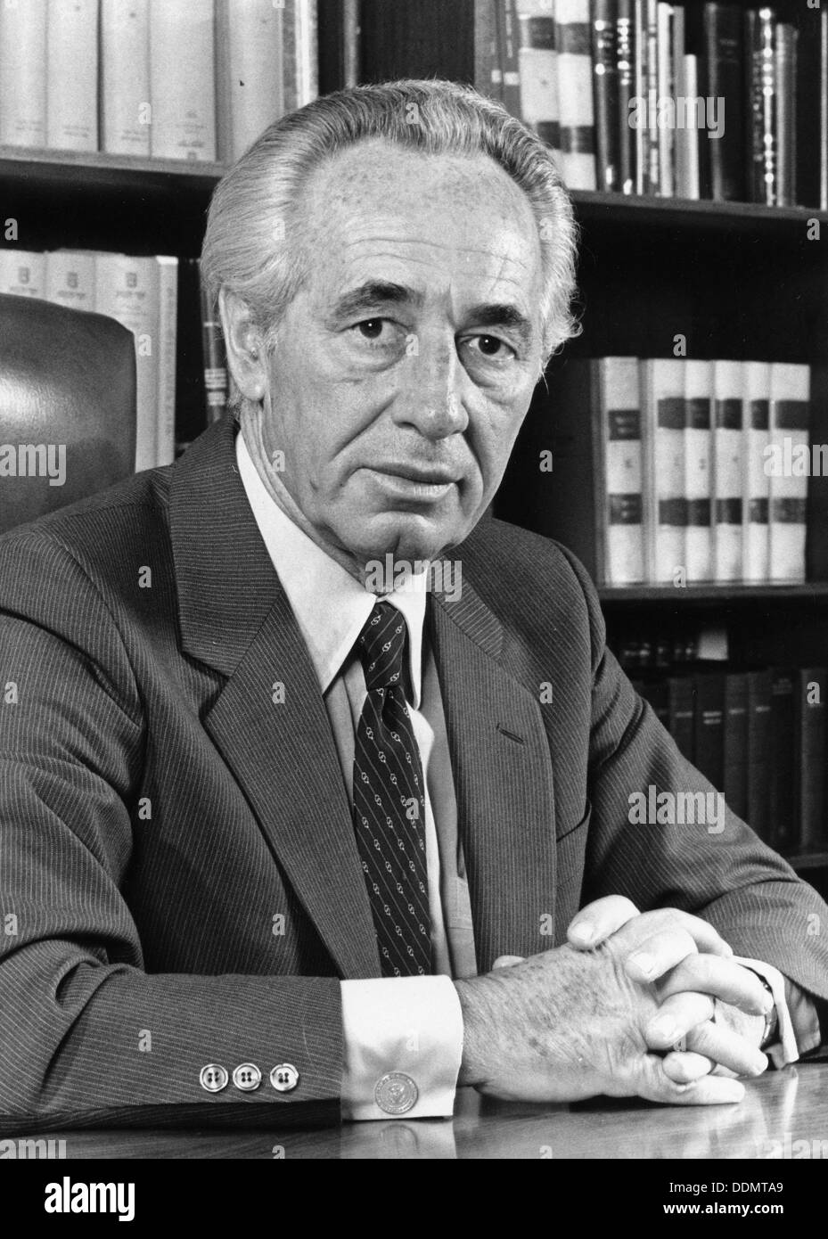 Shimon Peres (1923-), Stellvertretender Premierminister von Israel und Labour Party Leader. Artist: Unbekannt Stockfoto