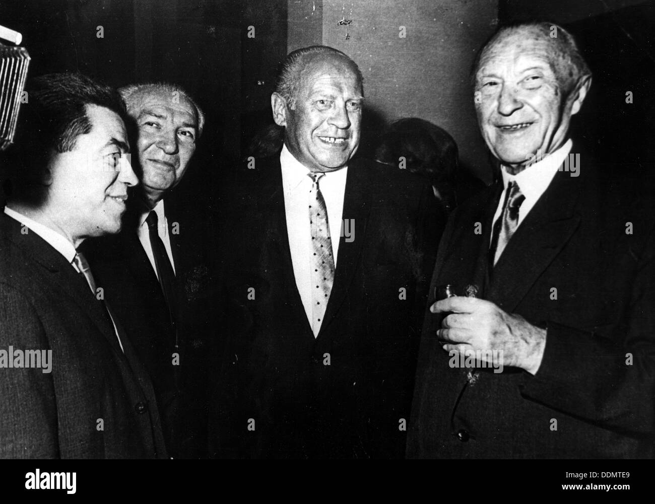 Oskar Schindler (1908-1978), deutscher Geschäftsmann. Artist: Unbekannt Stockfoto