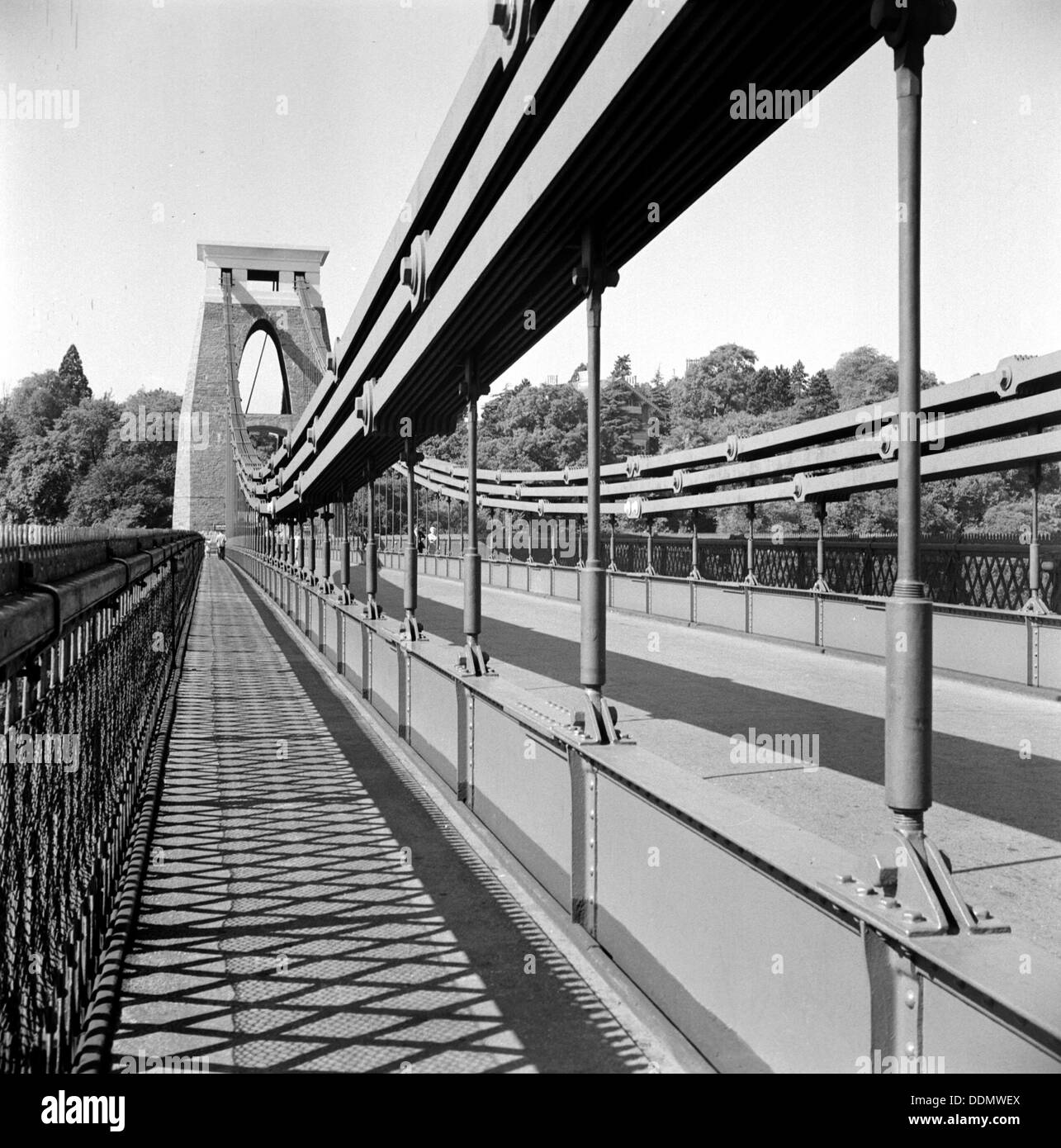 Die Clifton Suspension Bridge in Bristol Avon. Künstler: Eric de Maré Stockfoto