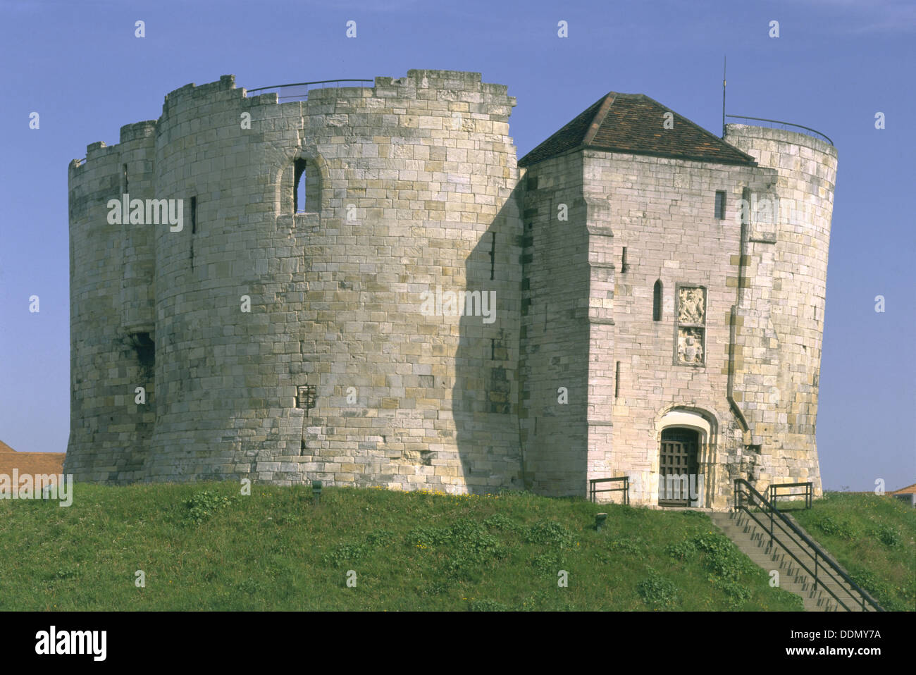 Clifford es Tower, York, North Yorkshire, 1997. Künstler: J Bailey Stockfoto
