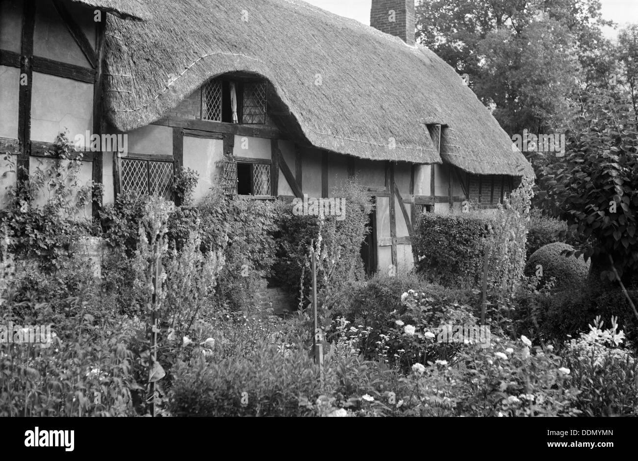 Anne Hathaway Ferienhaus in Shottery, Warwickshire, c1945-c1965. Künstler: SW Rawlings Stockfoto