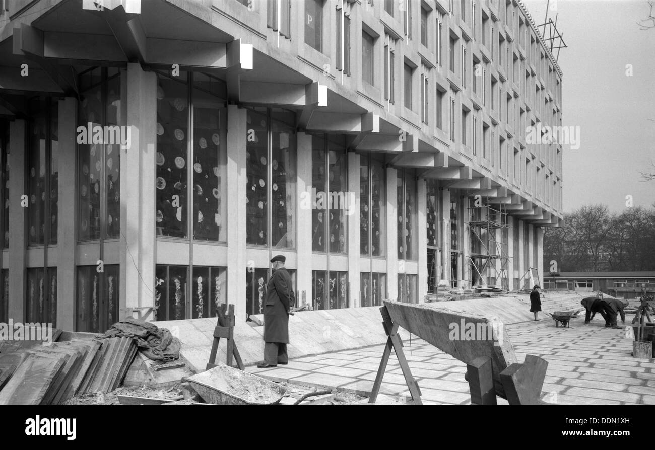 Vereinigte Staaten Botschaft, Grosvenor Square, London, 1958-1961. Künstler: Eric de Maré Stockfoto