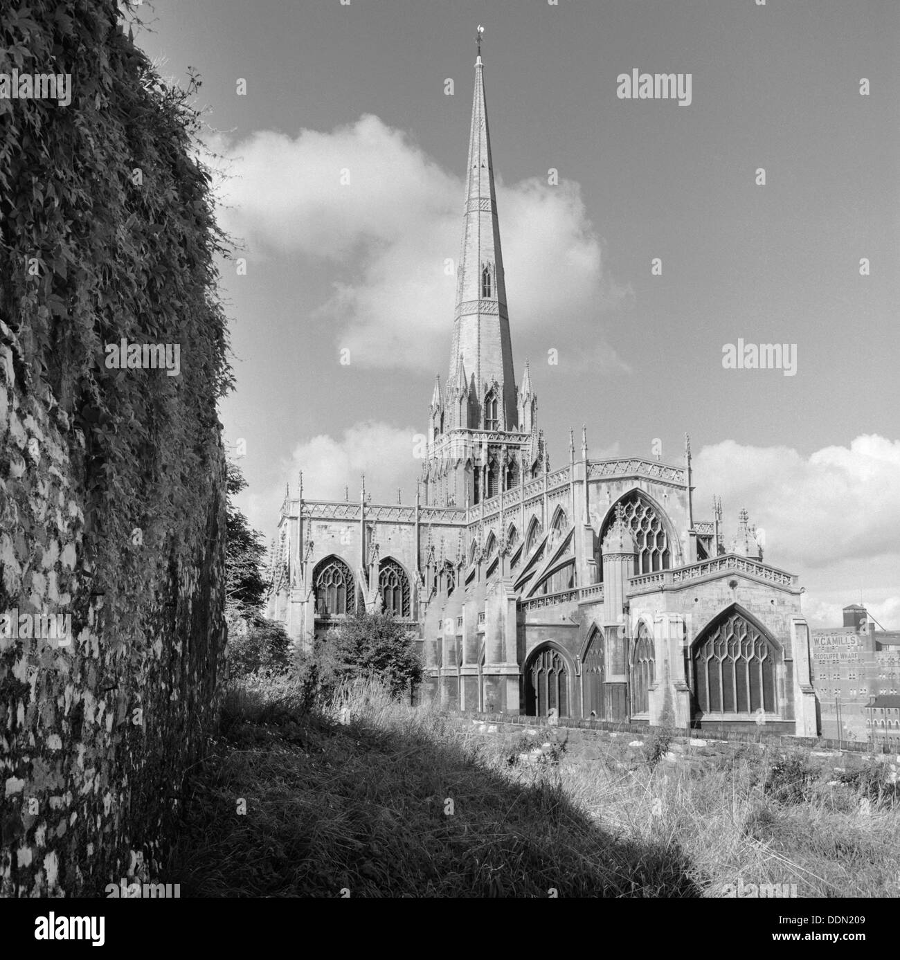 Str. Mary Redcliffe Kirche, Bristol, 1945. Künstler: Eric de Maré Stockfoto