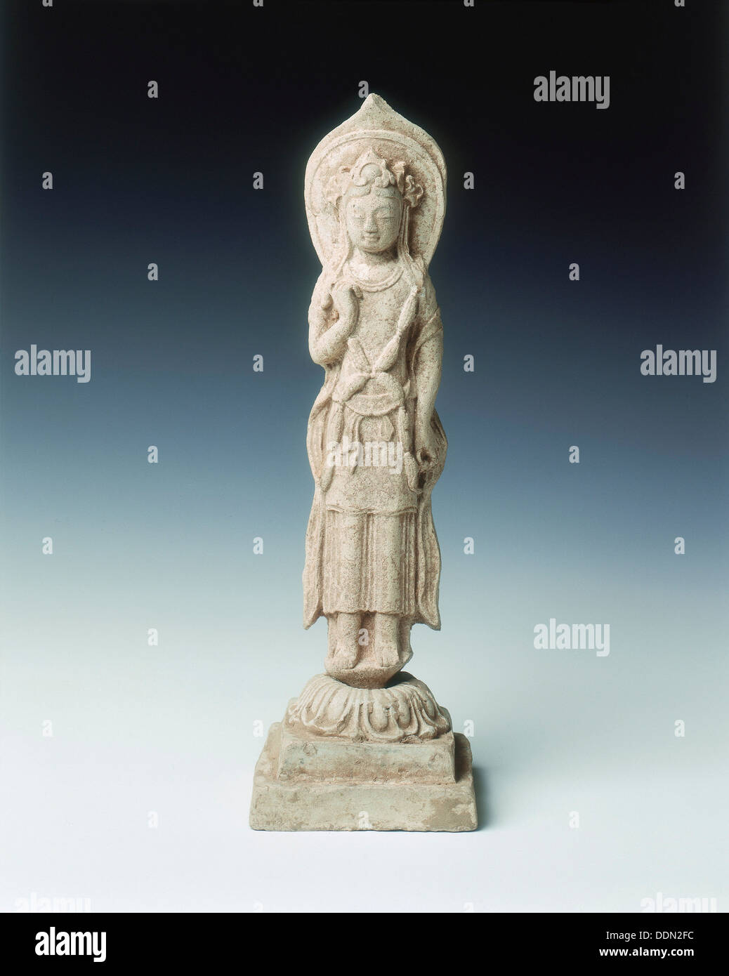 Keramik-Figur von Avalokitesvara, nördliche Qi-Dynastie, China, 563. Stockfoto