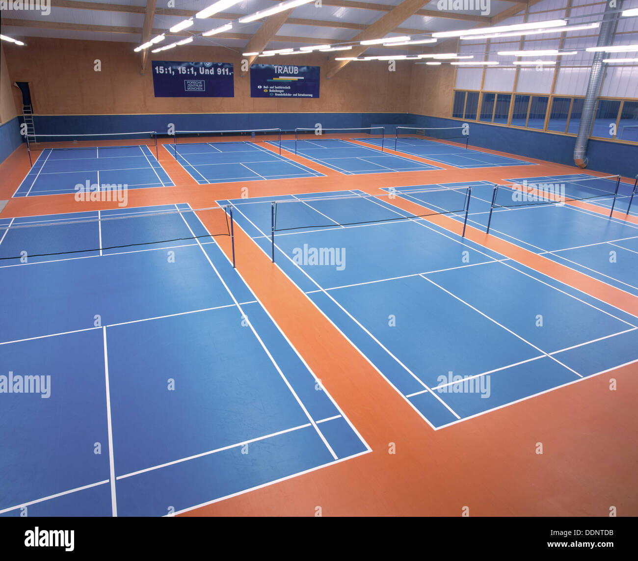 Badmintonhalle -Fotos und -Bildmaterial in hoher Auflösung – Alamy