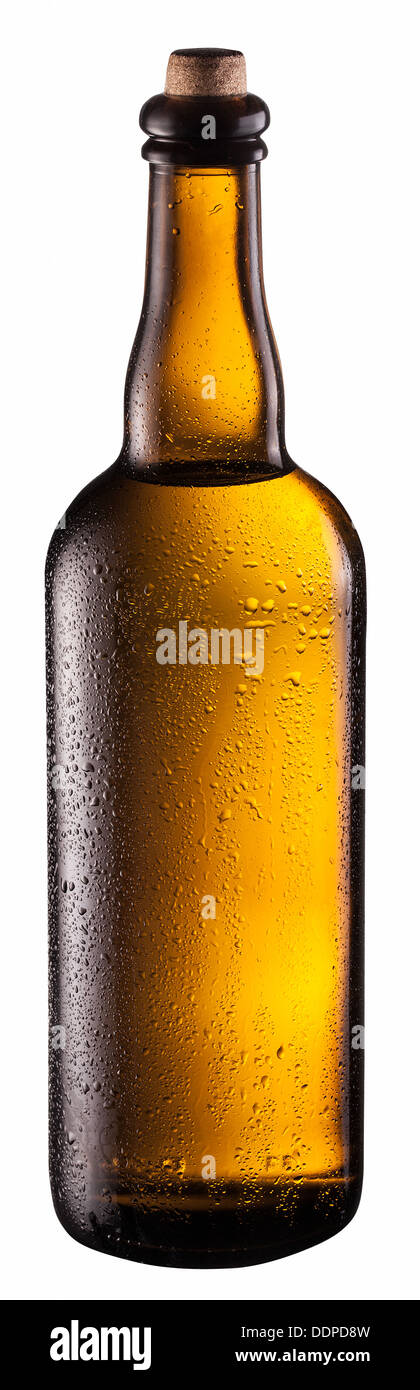 Eine Flasche Bier, die isoliert auf einem weißen Hintergrund. Clipping-Pfad. Stockfoto