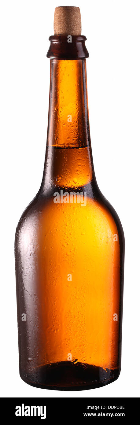 Eine Flasche Bier, die isoliert auf einem weißen Hintergrund. Clipping-Pfad. Stockfoto