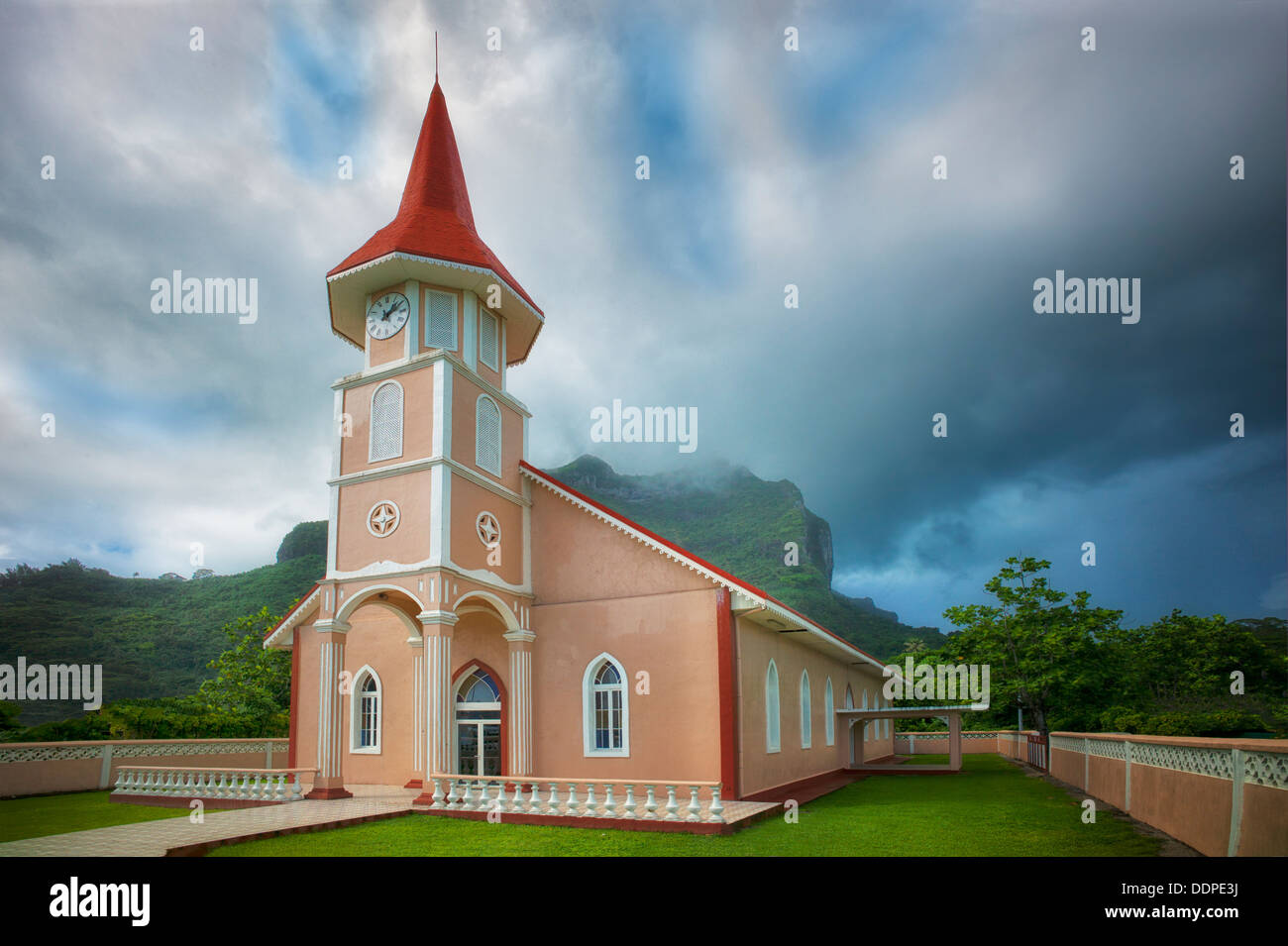 Eglise Evangelique Kirche. Vaitape, Bora Bora. Fench Polynesien. Stockfoto