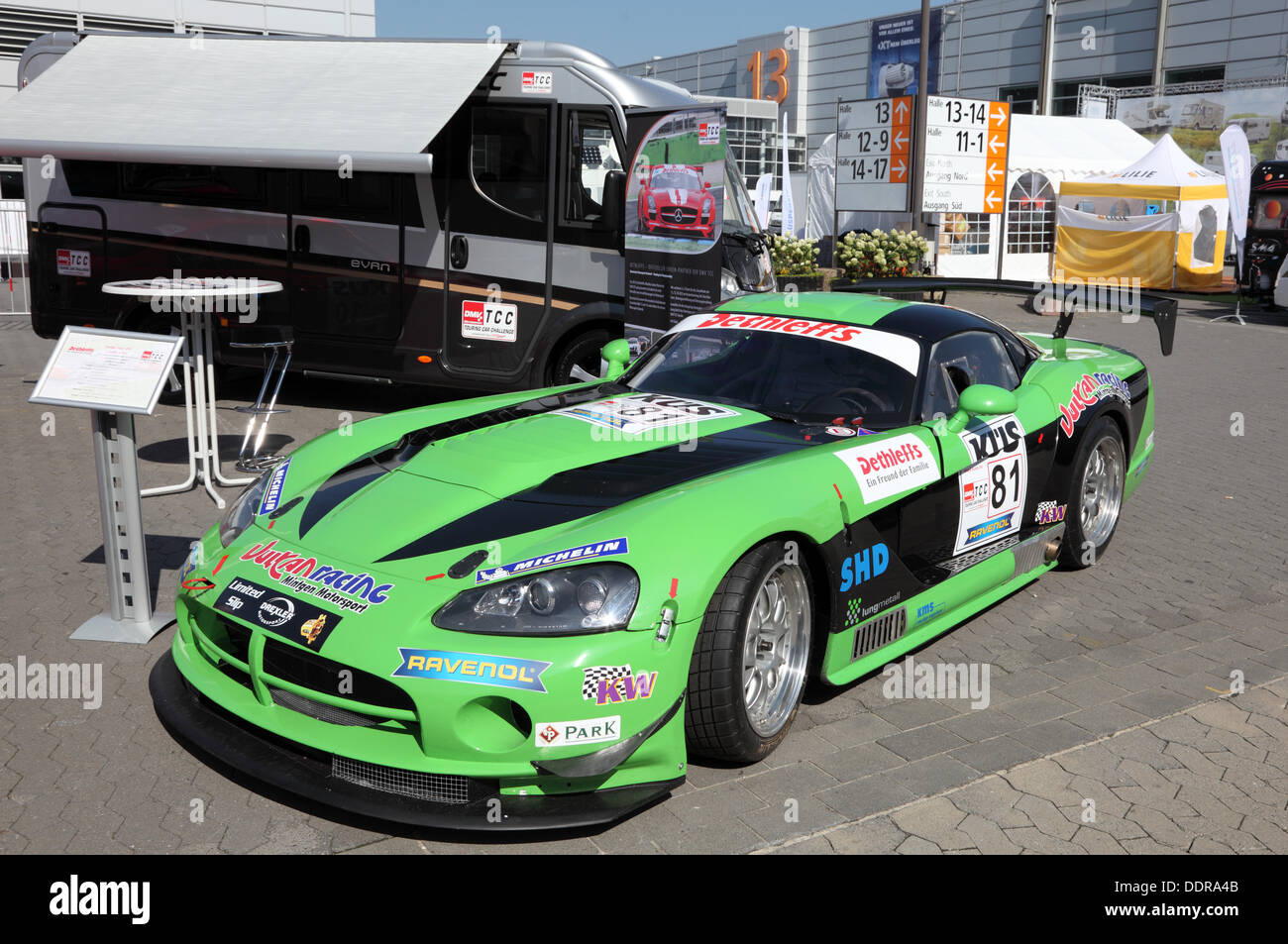 Düsseldorf, Deutschland. 05. Sep, 2013. Düsseldorf - 4 SEPTEMBER: Dodge Viper GT3 auf der Caravan Salon Messe 2013 am 4. September 2013 in Düsseldorf, Deutschland. Bildnachweis: Philippos/Alamy Live-Nachrichten Stockfoto