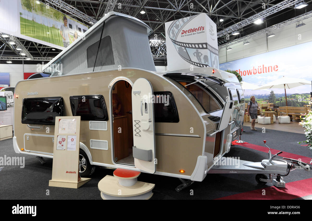 Dsseldorf, Deutschland. 05. Sep, 2013. Dsseldorf - 4 SEPTEMBER: Dethleffs  Tourist Wohnwagen auf dem Caravan Salon Ausstellung 2013 am 4. September  2013 in Dsseldorf, Deutschland. Bildnachweis: Philippos/Alamy  Live-Nachrichten Stockfotografie - Alamy