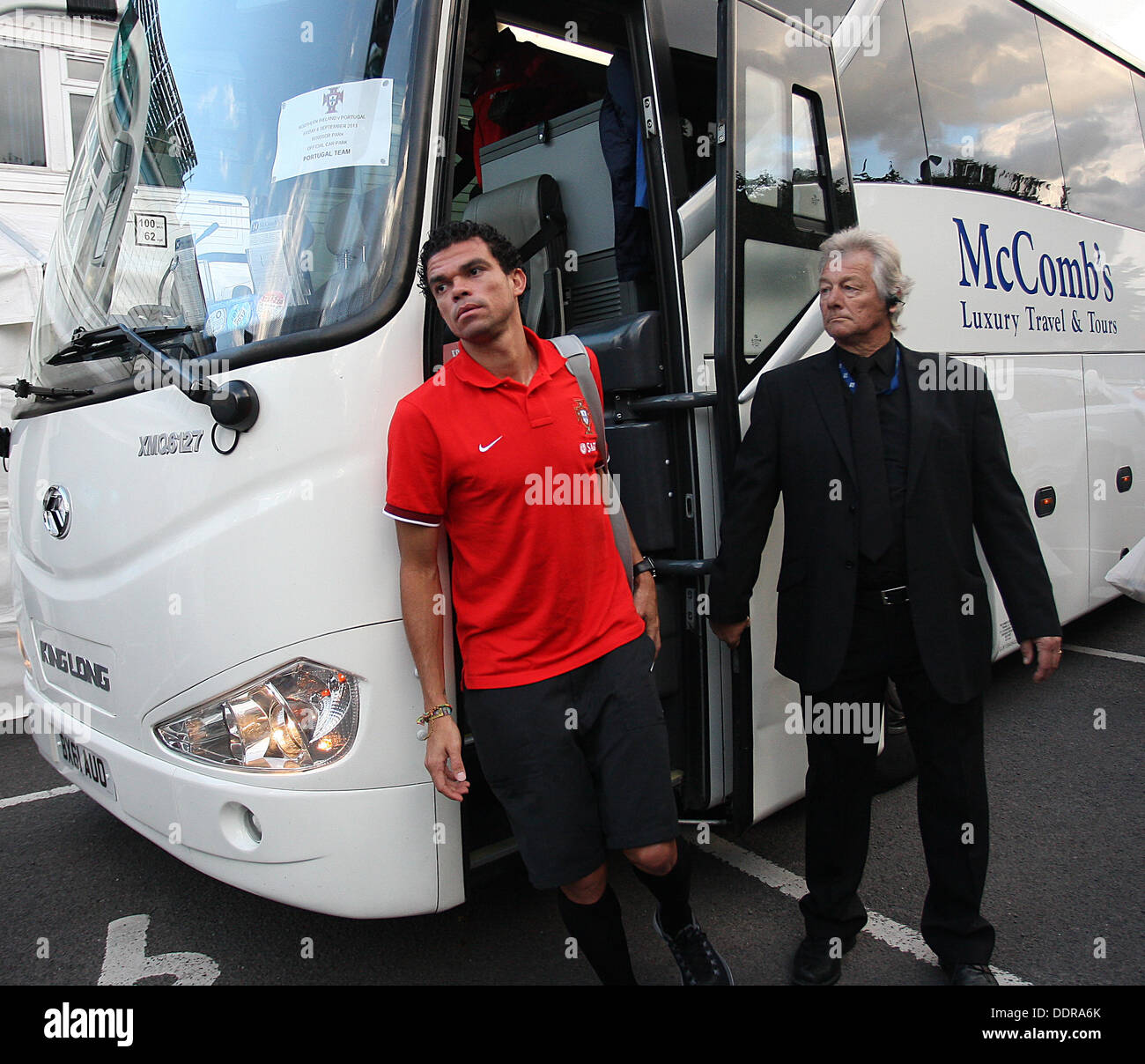 Belfast, Nordirland, Vereinigtes Königreich. 05. Sep, 2013. Portugal-Zug im Windsor Park in Belfast vor ihren World Cup Qualifier mit Nordirland Bilder von Kevin Scott / Scott Medien Belfast Credit: Kevin Scott/Alamy Live News Stockfoto