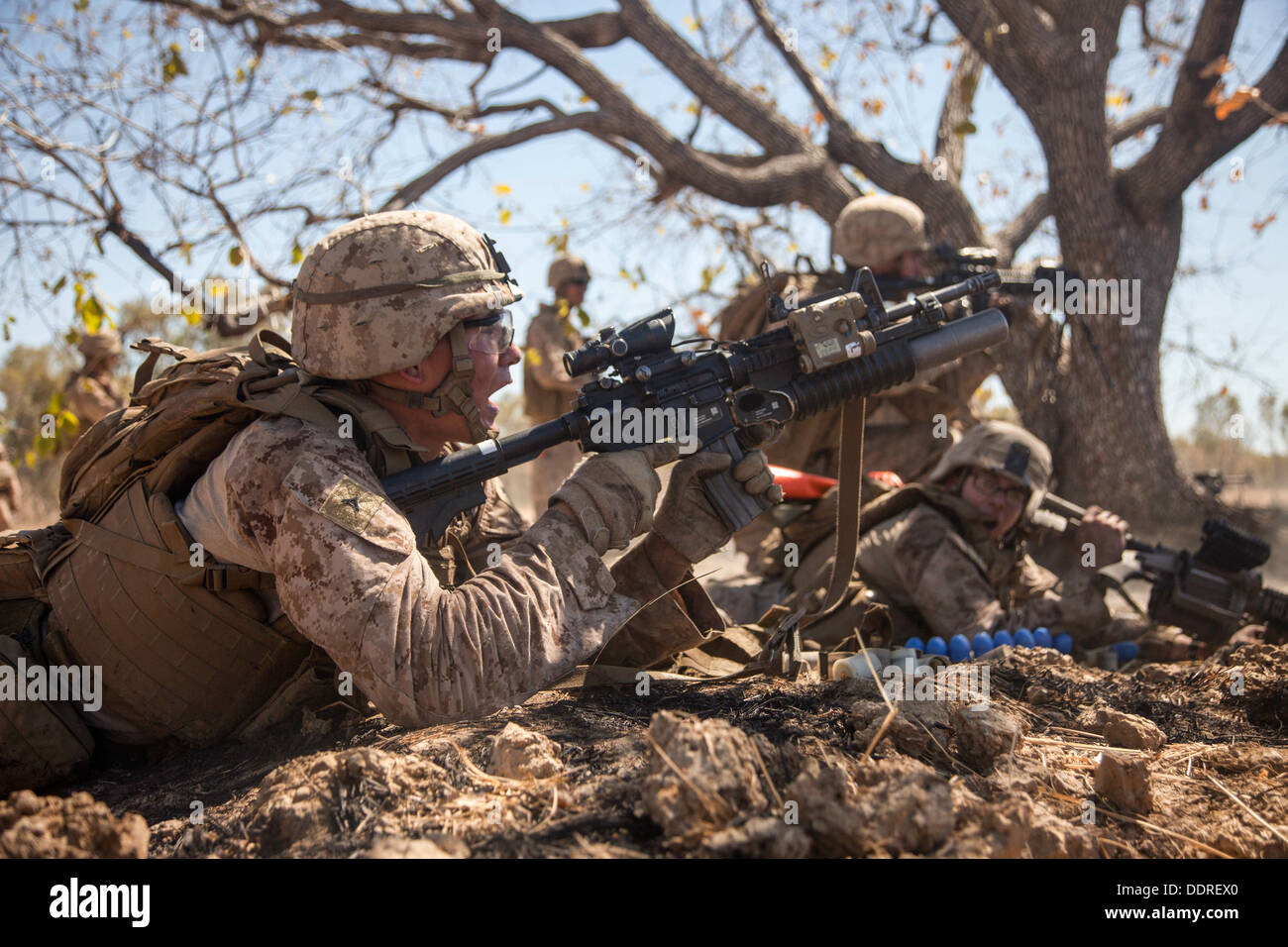 Lance Cpl. John Ready, eine automatische Infanteriegewehr M27 Kanonier für Unternehmen E., Battalion Landing Team 2. Bataillon, 4. marinen Stockfoto