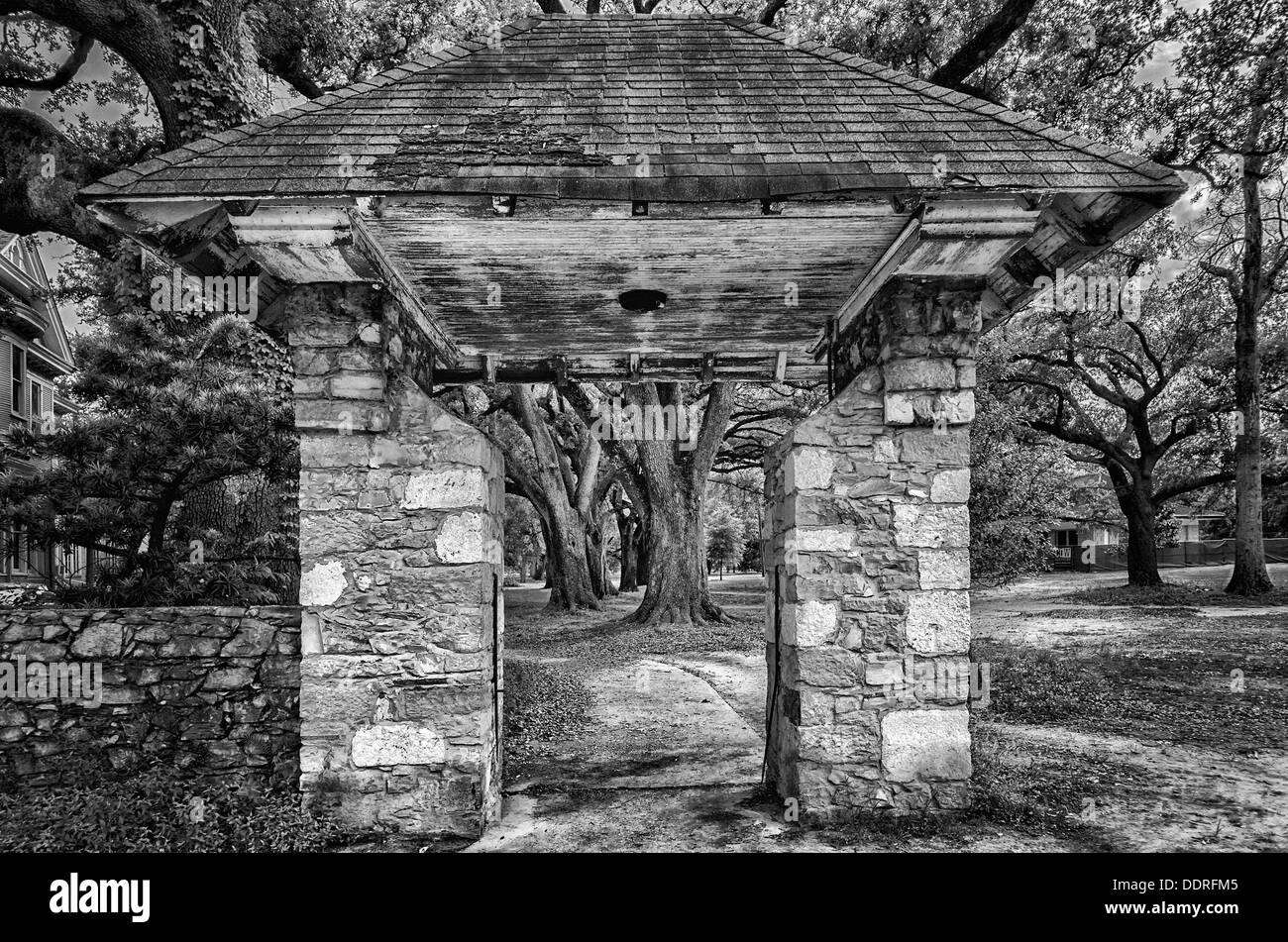 Nordöstlichen Eingang zum Audubon Park in New Orleans LA schwarz / weiß Stockfoto