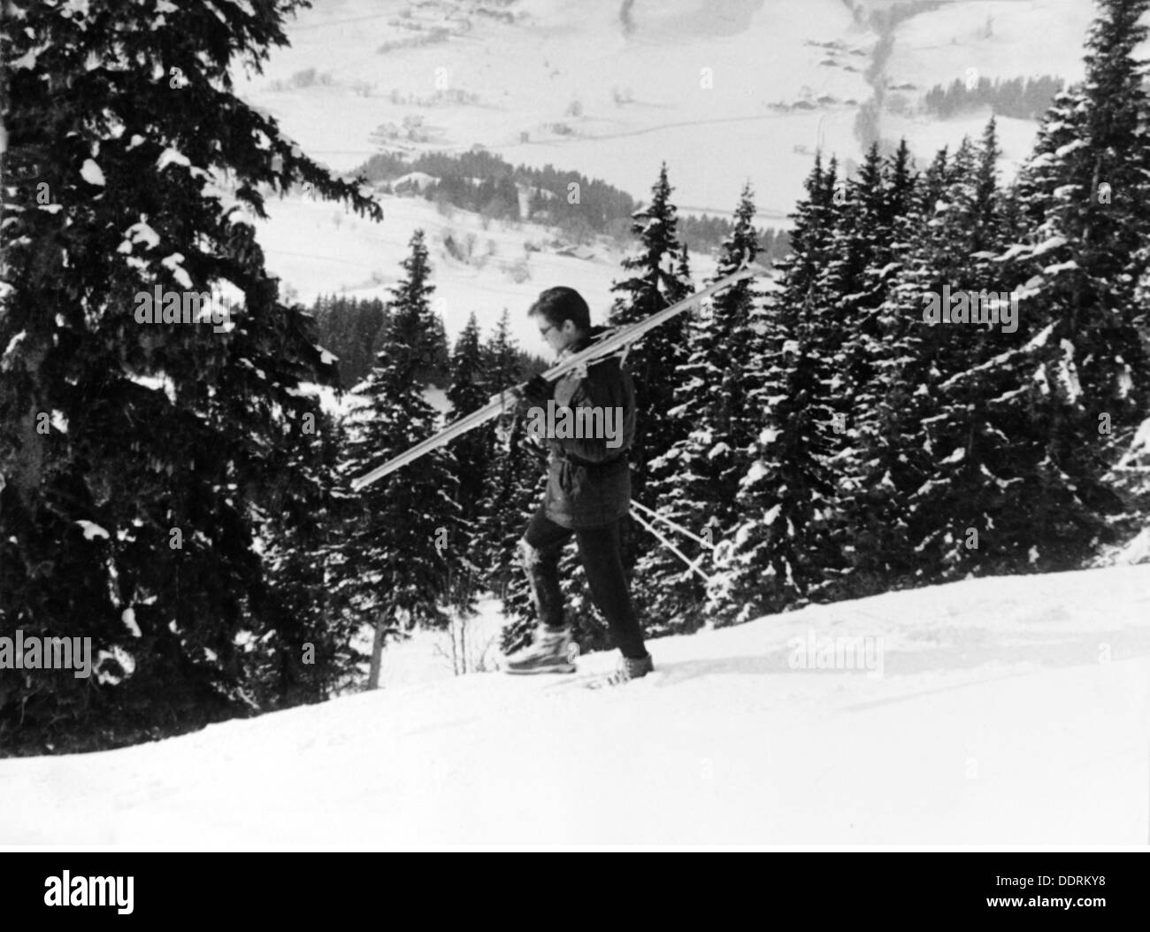Delon, Alain, * 8.11.1935, französischer Schauspieler, volle Länge, Skifahren, Megeve, Januar 1963, Stockfoto