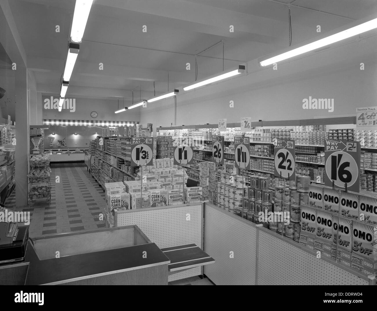 Cash &amp; Carry Interieur, Goldthorpe, South Yorkshire, 1960.  Künstler: Michael Walters Stockfoto