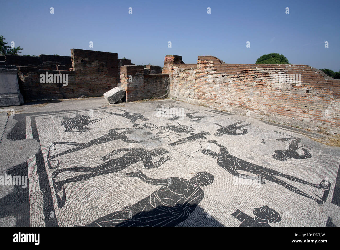 Die Bäder von Marina Gate, Ostia Antica, Italien. Künstler: Samuel Magál Stockfoto