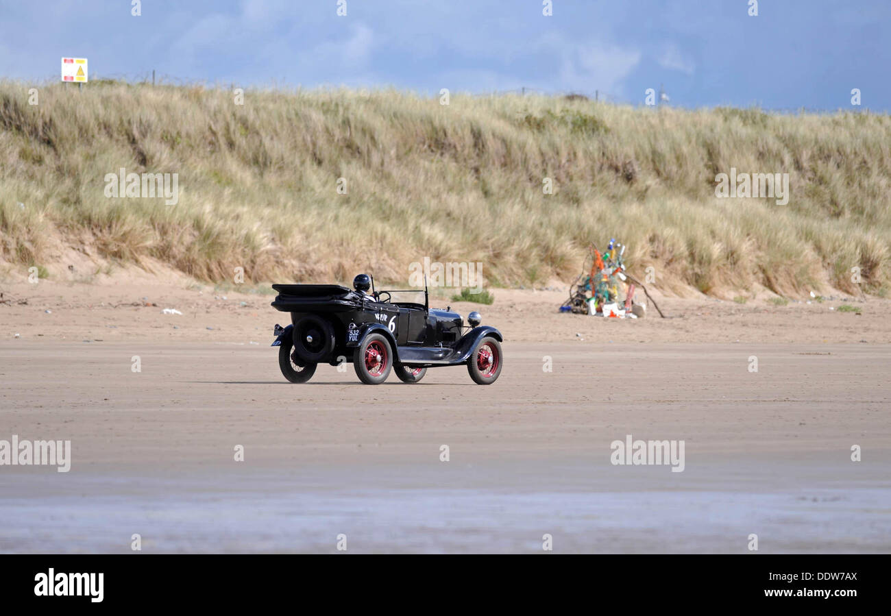 Pendine Sands, Wales, UK. 07. Sep, 2013.   Die ersten jährlichen Amateur Hot Rod Rennen im Pendine Sands vor der Küste von West Wales heute. Die Veranstaltung wird von der Vintage Hot Rod Association gehostet. Bildnachweis: Phil Rees/Alamy Live-Nachrichten Stockfoto