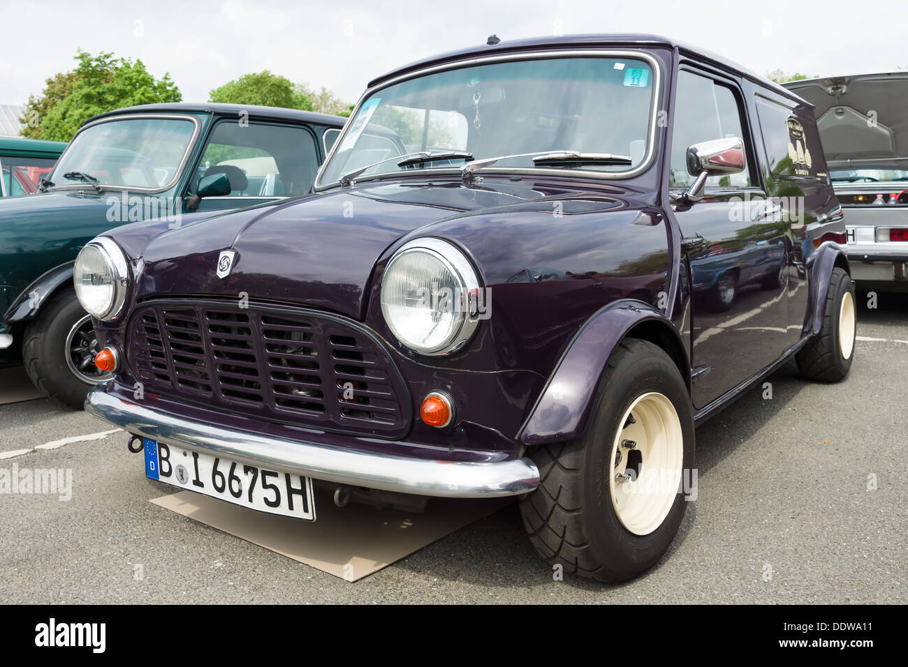 BERLIN - Mai 11: Auto British Leyland Mini, 26. Oldtimer-Tage Berlin-Brandenburg, 11. Mai 2013 Berlin, Deutschland Stockfoto