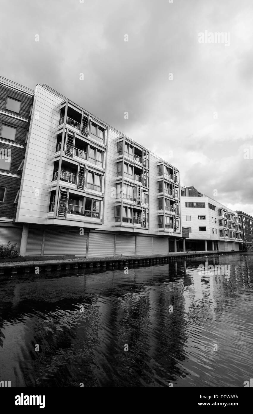 Architektur entlang des Regents Canal London, Großbritannien Stockfoto
