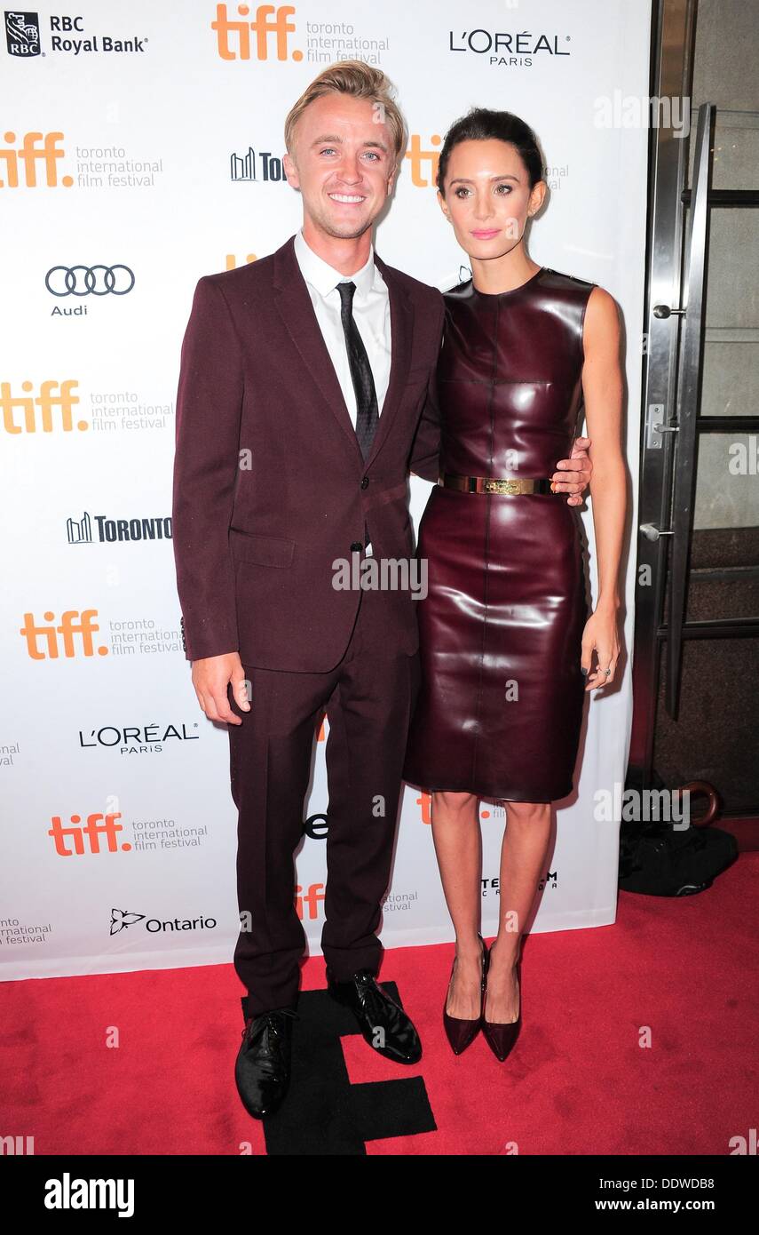 Toronto, ON, Canada. 7. September 2013. Tom Felton, Jade Olivia Gordon im Ankunftsbereich für THERESE Premiere auf dem Toronto International Film Festival, Princess of Wales Theatre, Toronto, ON 7. September 2013. Bildnachweis: Gregorio Binuya/Everett Collection/Alamy Live-Nachrichten Stockfoto