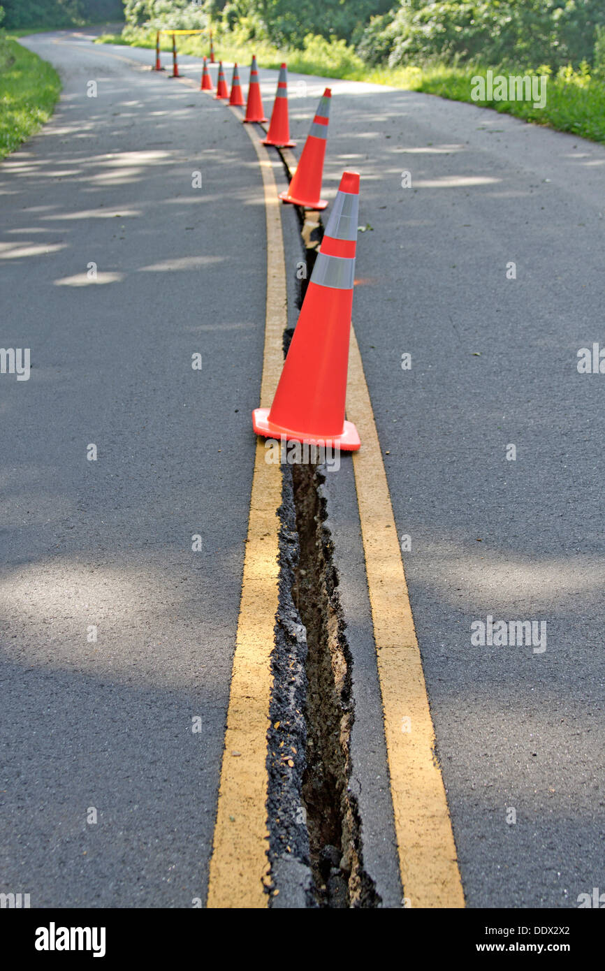 Eine lange knacken Formen in Ithe Mitte des Blue Ridge Parkway in North Carolina, USA Stockfoto