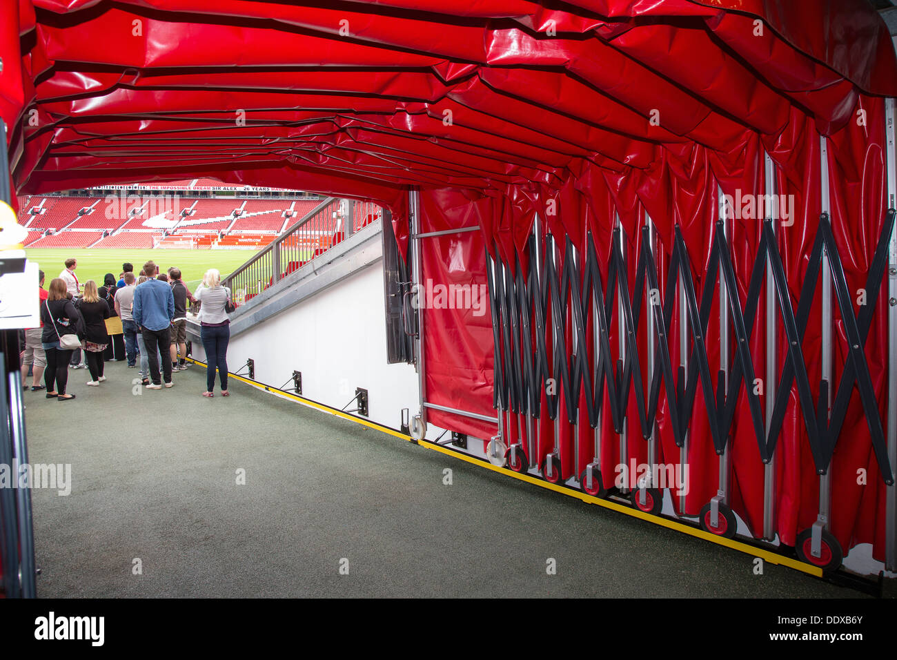 Fußball-Tunnel am Stadion Old Trafford, Manchester Uniteds Heimstätte, während ein Old Trafford-Tour. Stockfoto