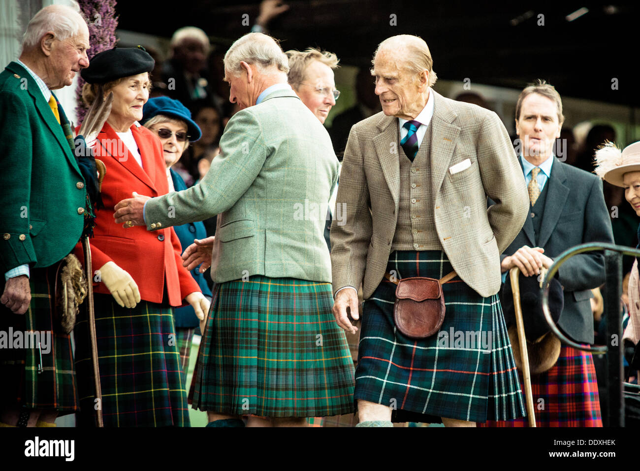 Braemar, Schottland, Vereinigtes Königreich. 7. September 2013: Seine königliche Hoheit Prinz Philip unterstützt die jährliche Braemer Highland Games in The Princess Royal und Duke of Fife Memorial Park Stockfoto