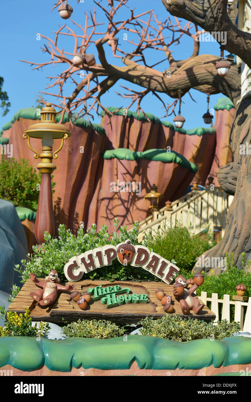 Chip-N Dale Treehouse in Mickeys Toontown, Disneyland Resort, Freizeitpark, Anaheim, Kalifornien Stockfoto